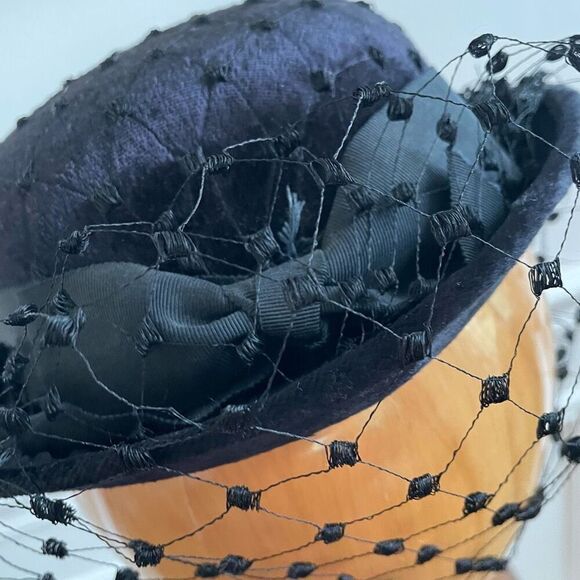 Vintage 60s Black Hat Veil Grossgrain Ribbon Bow Band Small - Picture 2 of 8